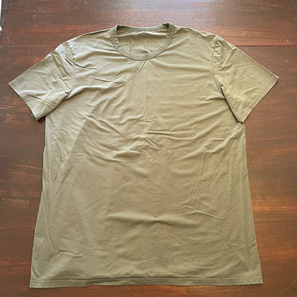 Lululemon Fundamental T-Shirt Mens XL Olive Green Short Sleeve Crewneck Tee